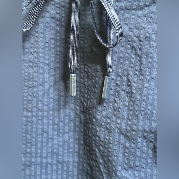 NEW Vineyard Vines Performance Seersucker Harbor Skirt Deep Bay Navy Women’s XS - Picture 3 of 9